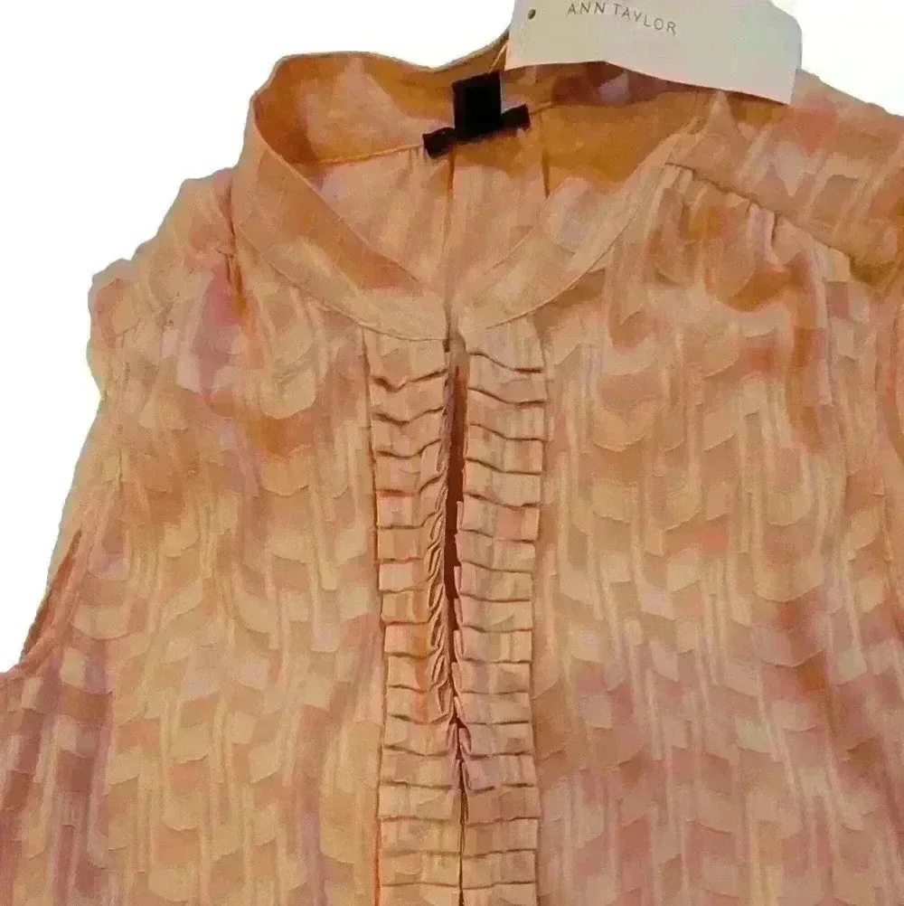 - NWT ANN TAYLOR SLEEVELESS TOP - Picture 4 of 7